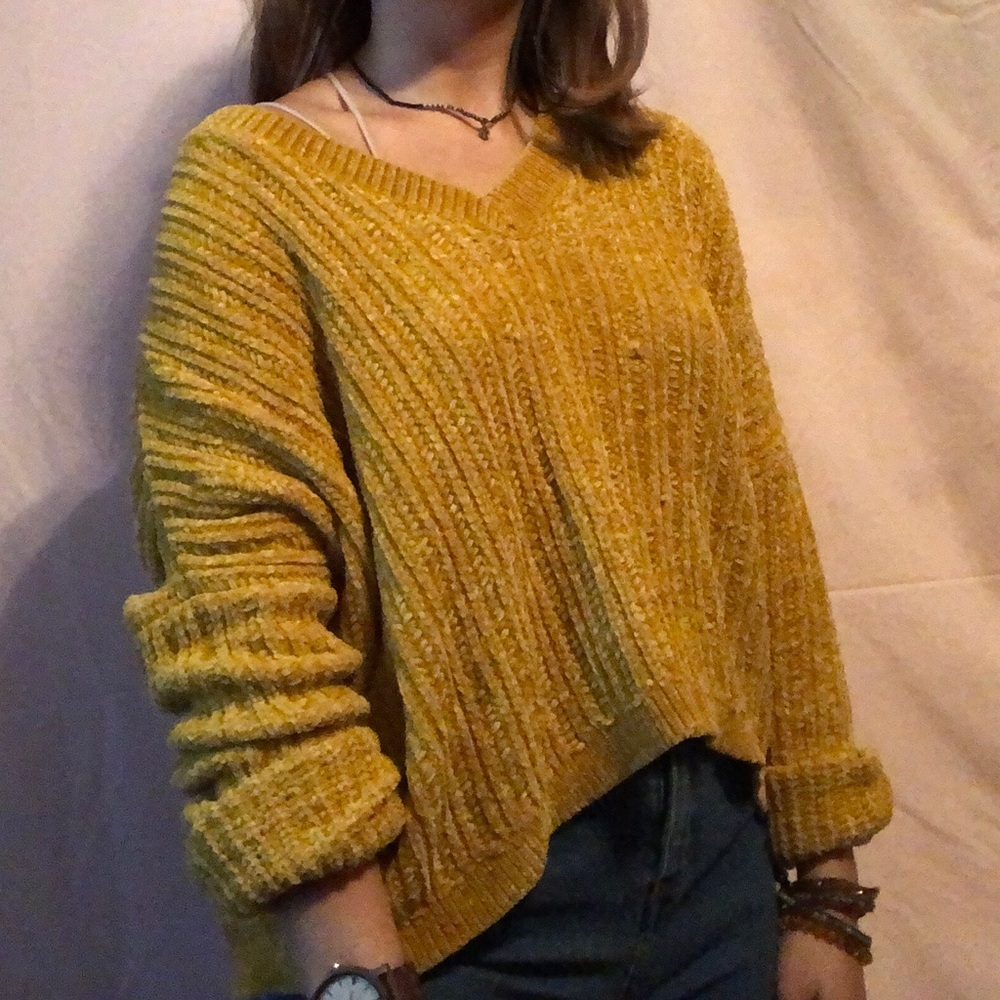 Mustard yellow sweater